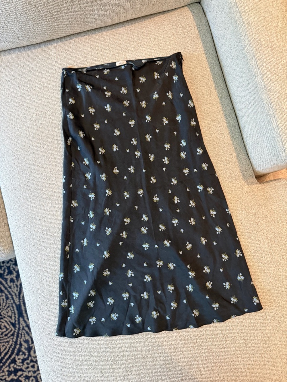 Wilfred (Aritzia) Floral Midi Skirt